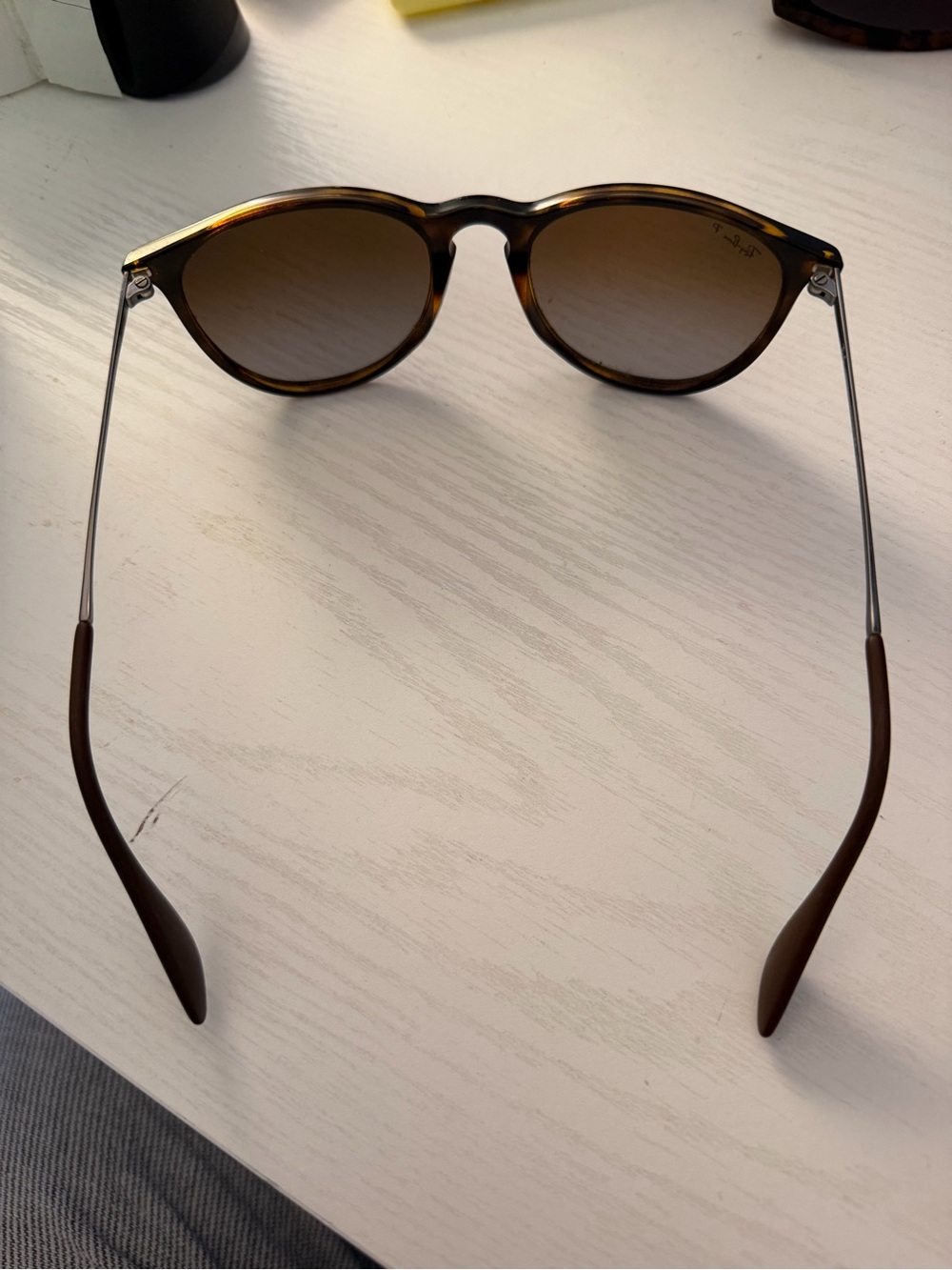 Ray-Ban Tortoiseshell Frame with Brown Lenses Sunglasses - Picture 2 of 2